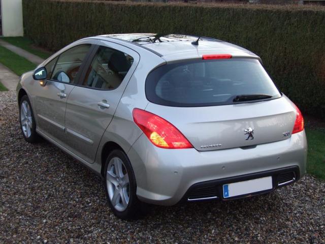 http://www.forum-peugeot.com/Forum/mesimages/20489/308 de Guillj-23.jpg1..jpg
